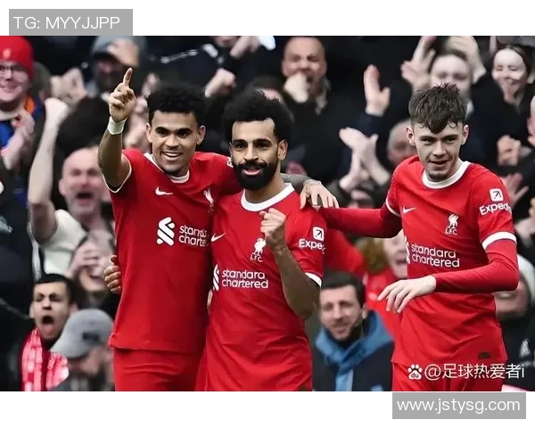 25号足球明星佐拉的传奇生涯与对足球的热爱之路 25号足球明星佐拉的传奇生涯与对足球的热爱之路