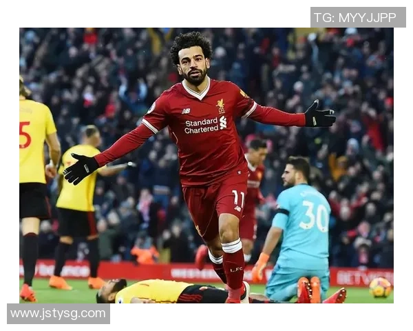 32号足球明星的传奇之路与背后故事揭秘 32号足球明星的传奇之路与背后故事揭秘