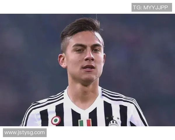 退役足球明星风采回顾合集展现他们辉煌的职业生涯与个人魅力 退役足球明星风采回顾合集展现他们辉煌的职业生涯与个人魅力